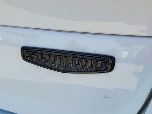 Used 2023 Jeep Grand Cherokee L Summit AWD/4WD image 14