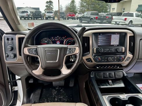 Used 2015 GMC Sierra 3500 Denali w/ Duramax Plus Package image 7