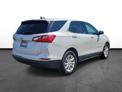 Used 2019 Chevrolet Equinox LT FWD image 4