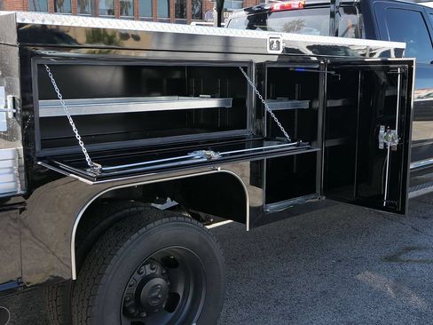 New 2026 RAM 5500 Tradesman AWD/4WD image 4