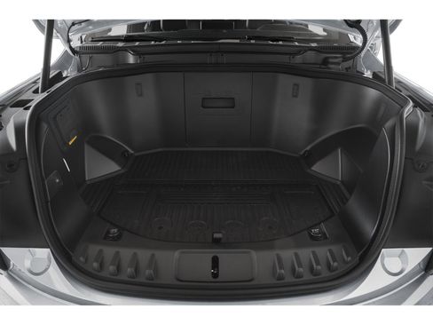 Used 2022 Ford F150 Lightning Lariat image 5