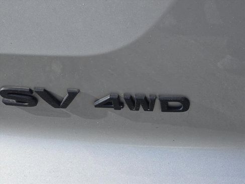 Used 2022 Nissan Pathfinder SV w/ SV Black Package image 7