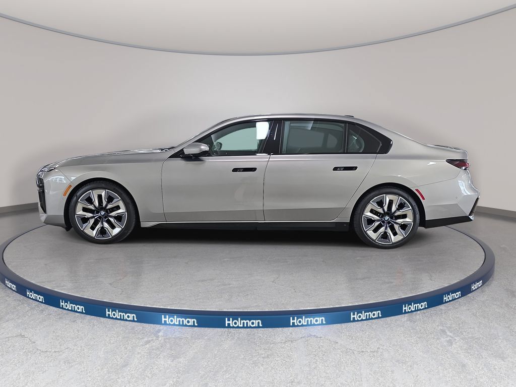 Used 2026 BMW 740i w/ Executive Package RWD image 11