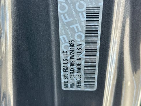 Used 2024 Jeep Wrangler Unlimited Rubicon 4xe AWD/4WD image 27