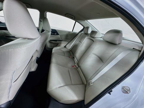 Used 2016 Honda Accord LX image 17