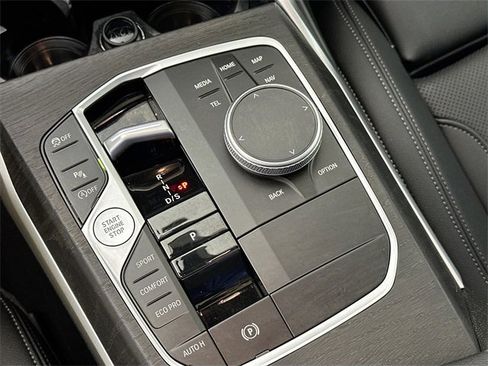 Used 2024 BMW 330i xDrive Sedan image 16