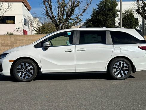 New 2026 Honda Odyssey EX-L image 7