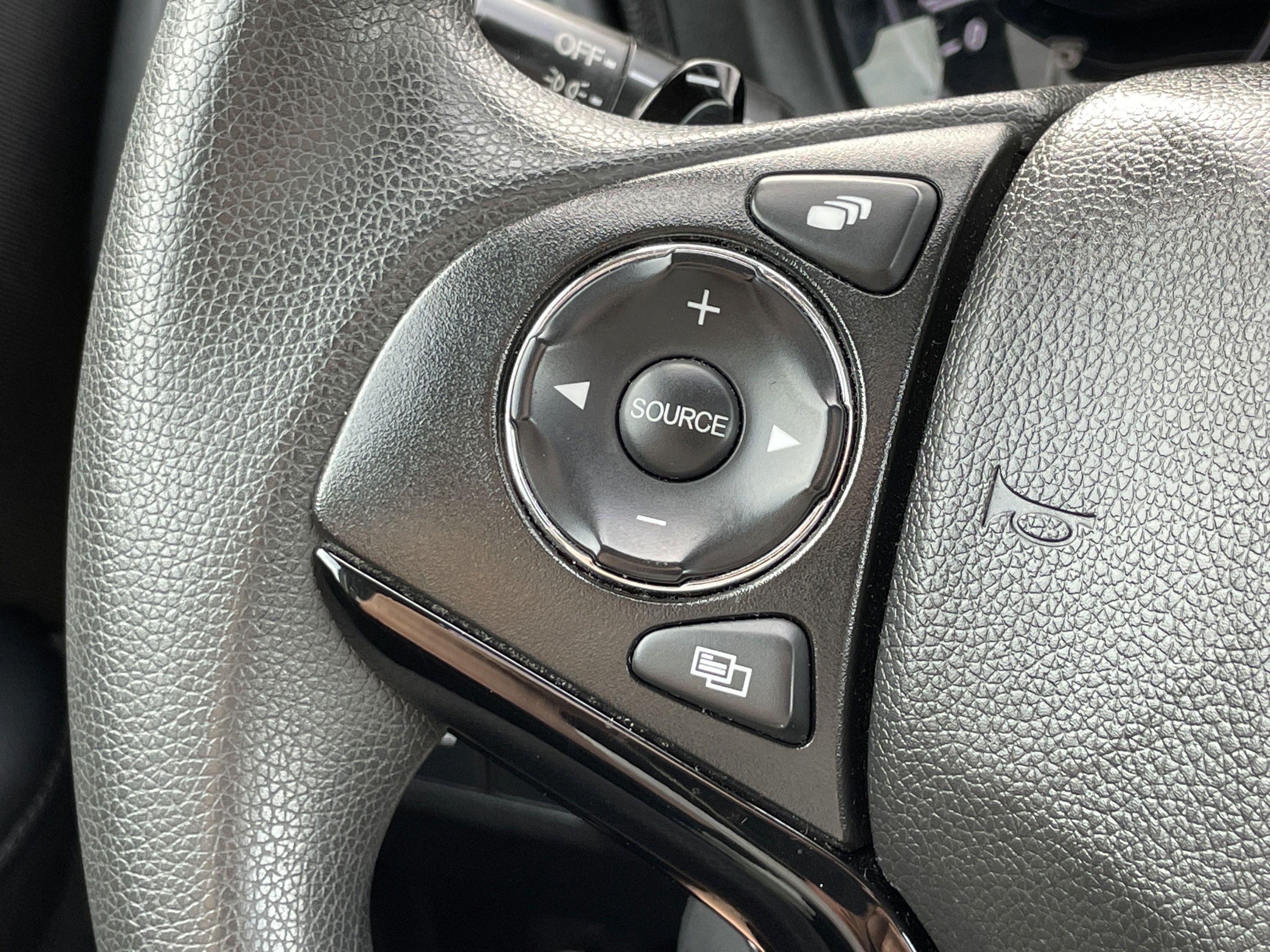 Used 2018 Honda HR-V EX image 14