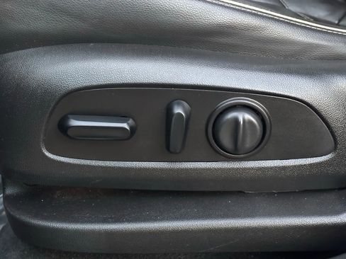 Used 2018 GMC Acadia Denali image 20