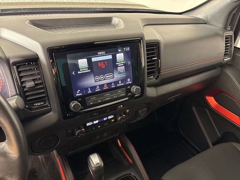 Used 2024 Nissan Frontier Pro-X image 24