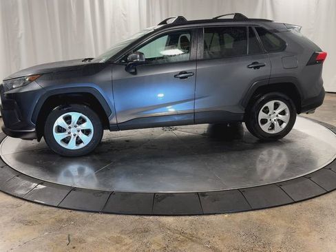 Used 2021 Toyota RAV4 LE image 5