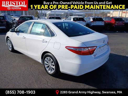 Used 2016 Toyota Camry LE image 5