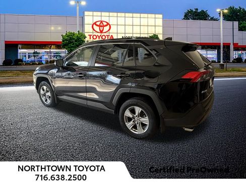 Used 2023 Toyota RAV4 XLE w/ Convenience Package image 5