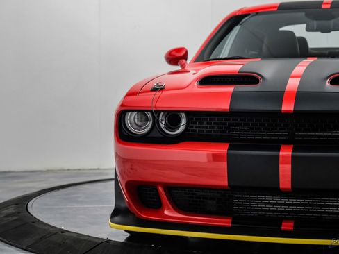 Used 2022 Dodge Challenger SRT Super Stock RWD image 37