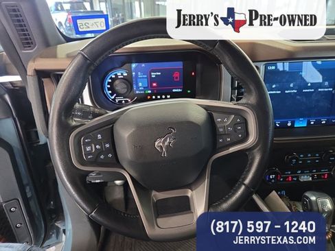 Used 2023 Ford Bronco Outer Banks image 16