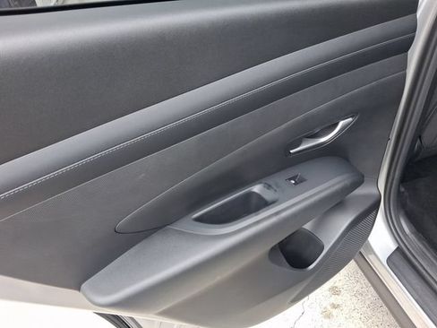 Used 2025 Hyundai Tucson SEL FWD image 9