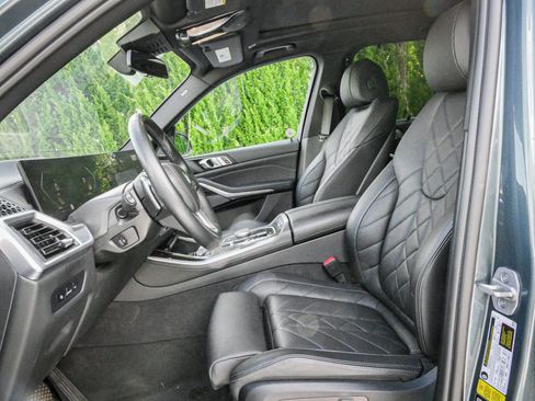 Used 2024 BMW X5 xDrive40i AWD/4WD image 7