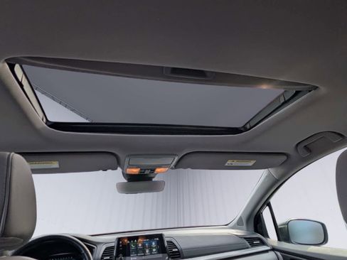 Certified 2024 Honda Odyssey EX-L image 18