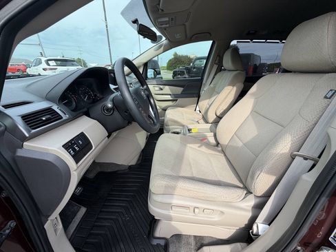 Used 2014 Honda Odyssey EX image 12