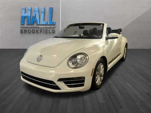 Used 2019 Volkswagen Beetle 2.0T S image 9
