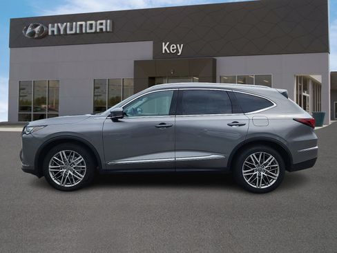 Used 2023 Acura MDX SH-AWD w/ Advance Package image 6