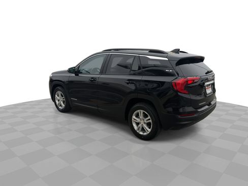 Used 2021 GMC Terrain SLE w/ Driver Convenience Package image 6