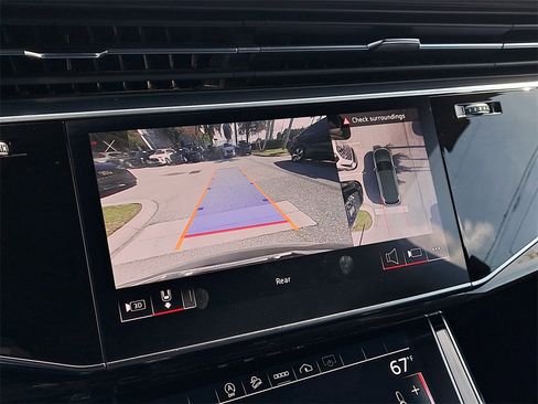 Used 2022 Audi Q7 3.0T Premium Plus w/ Premium Plus Package image 13