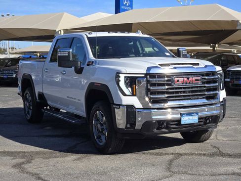 Certified 2025 GMC Sierra 2500 SLT w/ SLT Convenience Package AWD/4WD image 2