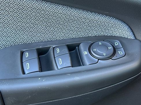 Used 2026 Chevrolet TrailBlazer LT w/ LT Cold Weather Package FWD image 12