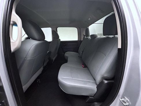 Used 2018 RAM 1500 Express w/ Express Value Package AWD/4WD image 19