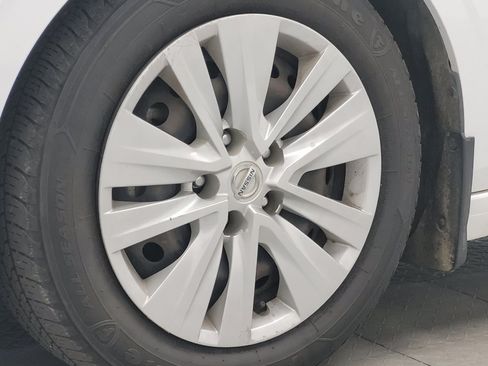 Used 2020 Nissan Sentra S FWD image 31