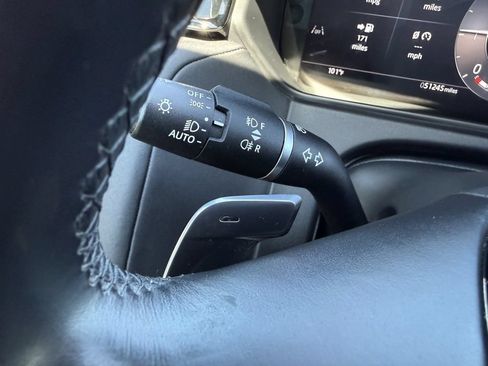 Used 2025 Land Rover Range Rover Velar Dynamic SE AWD/4WD image 22