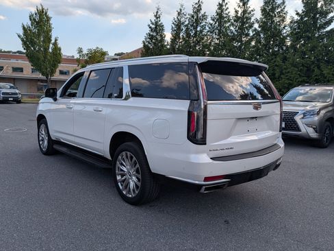 Used 2021 Cadillac Escalade ESV Premium Luxury w/ Performance Package image 5
