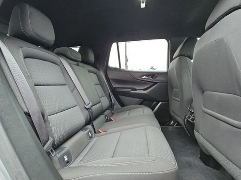 Used 2025 Chevrolet Equinox LT image 28