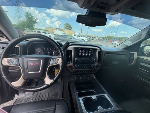 Used 2016 GMC Sierra 1500 Denali w/ Enhanced Driver Alert Package AWD/4WD image 29