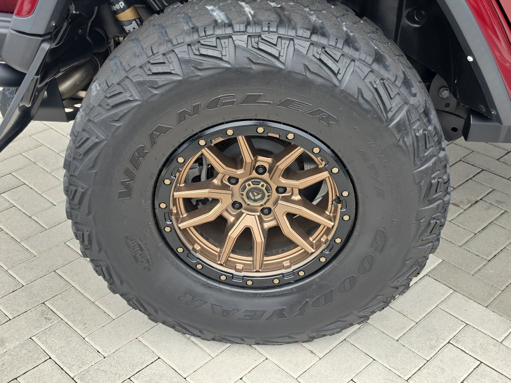 Used 2021 Jeep Wrangler Unlimited Rubicon AWD/4WD image 5