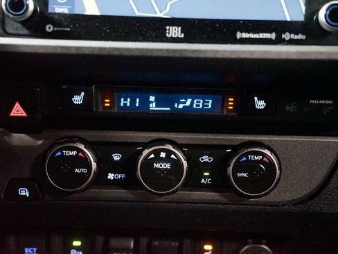 Certified 2022 Toyota Tacoma TRD Sport image 21