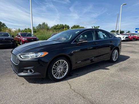 Used 2013 Ford Fusion SE FWD image 1