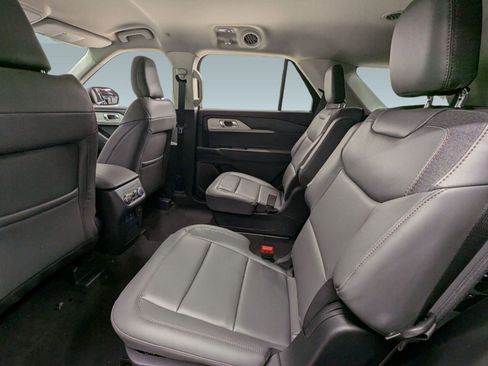 New 2026 Ford Explorer Active w/ Active Comfort Package image 19