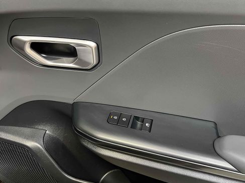 Used 2025 Kia K4 FWD image 65