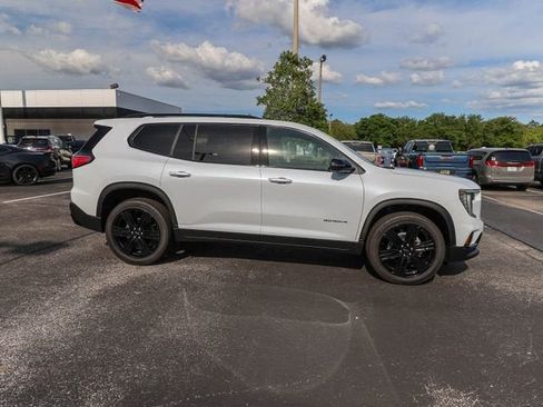 Used 2026 GMC Acadia Elevation w/ Black Edition FWD image 11