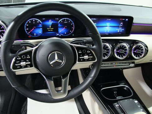 Certified 2023 Mercedes-Benz CLA 250 4MATIC image 20