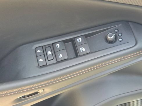 New 2026 Jeep Cherokee Limited AWD/4WD image 19
