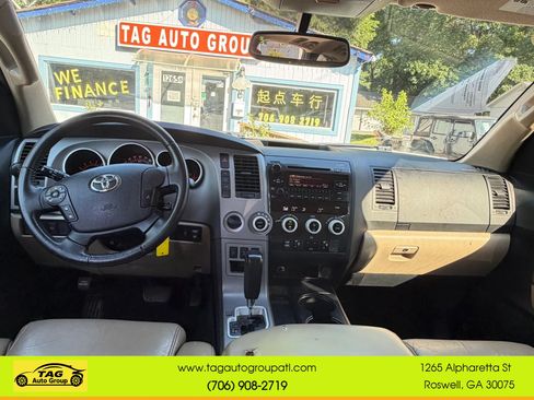 Used 2013 Toyota Sequoia SR5 w/ Premium Pkg AWD/4WD image 17