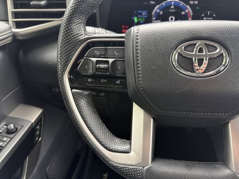 Used 2024 Toyota Tundra Limited AWD/4WD image 19