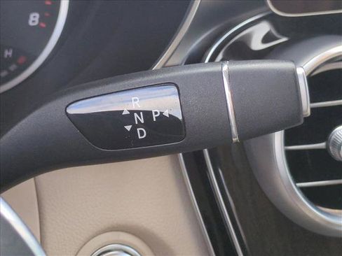 Used 2021 Mercedes-Benz GLC 300 image 12