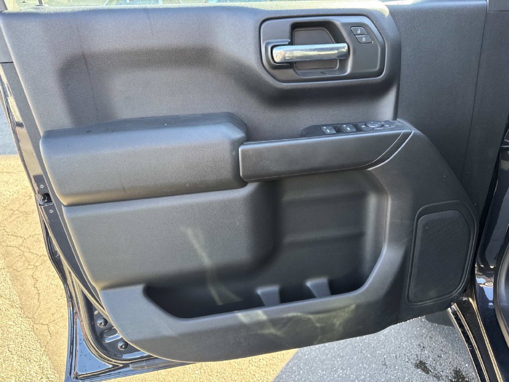 Used 2023 Chevrolet Silverado 1500 Custom RWD image 17