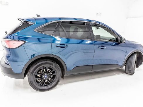 Used 2020 Ford Escape SE Sport image 8