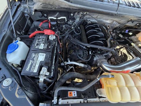 Used 2017 Ford F150 XLT image 29