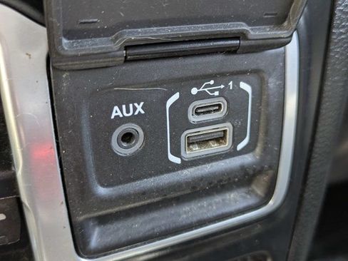Used 2018 Jeep Wrangler Unlimited Sport S AWD/4WD image 21
